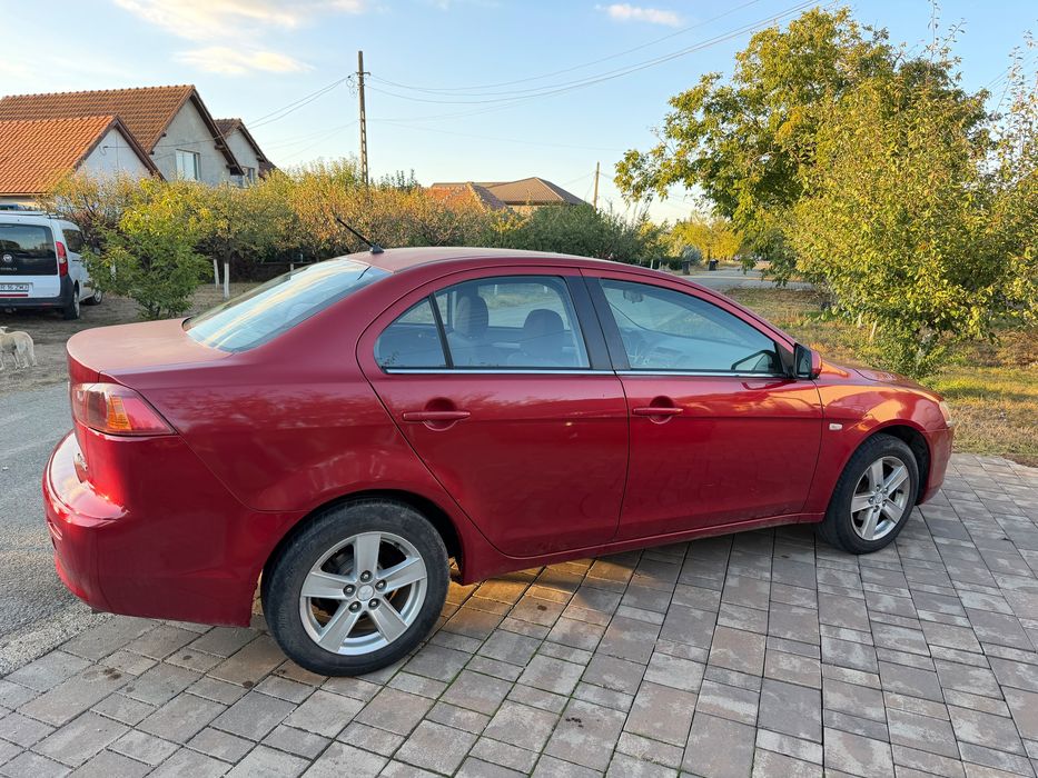 MITSUBISHI Lancer 2010 — imagine 2