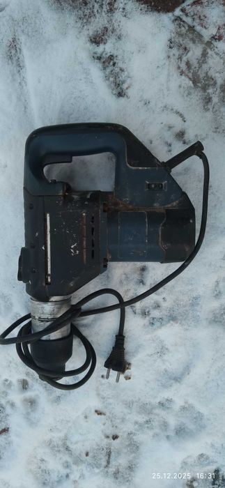 Перфоратор продам