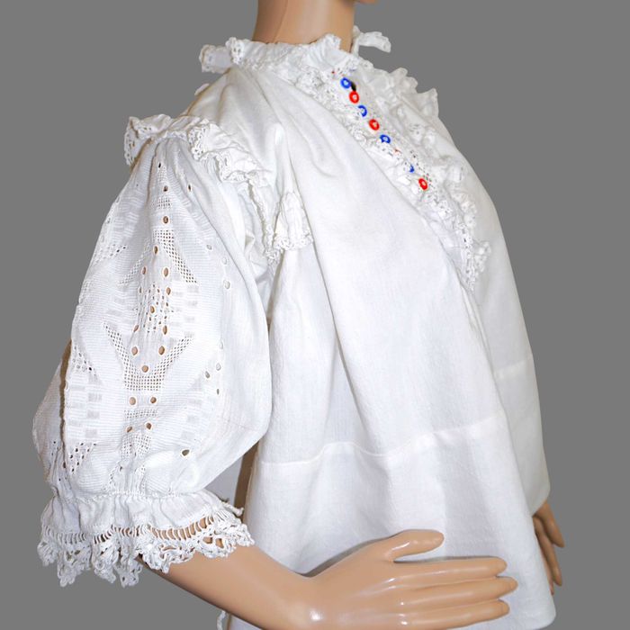 Ie veche traditionala lucrata manual, spacel rar din Transilvania M