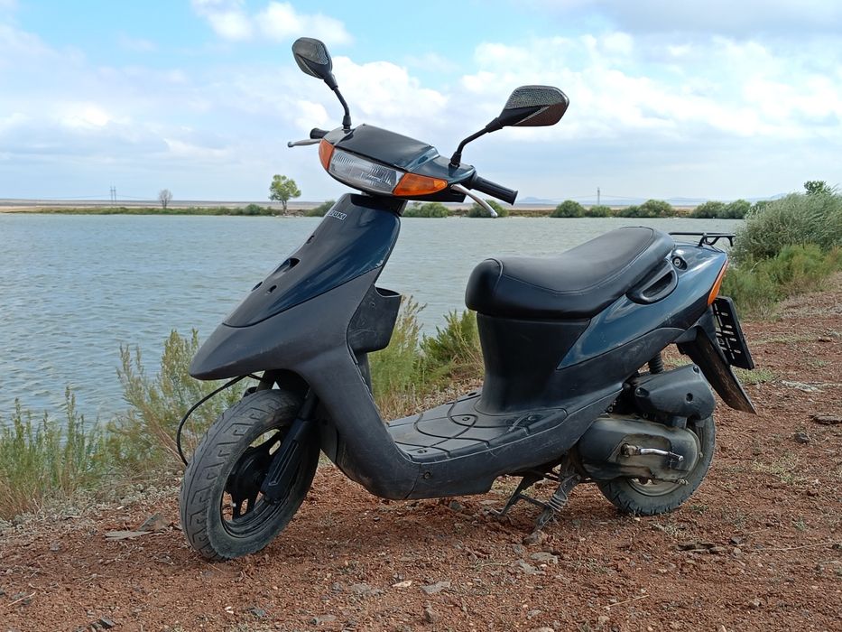 Скутер suzuki lets 2
