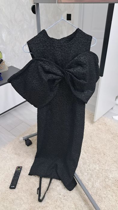 Женские одежды 42-44р