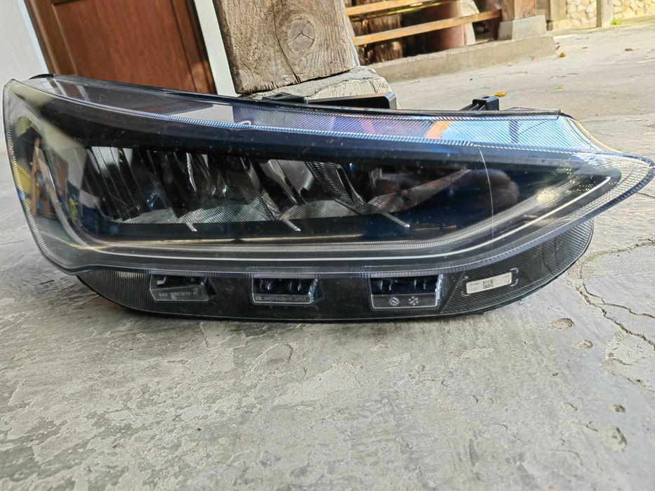 Фар Ford Focus MK4 FULL десен/Фар Форд Фокус 4 LED Оригинален