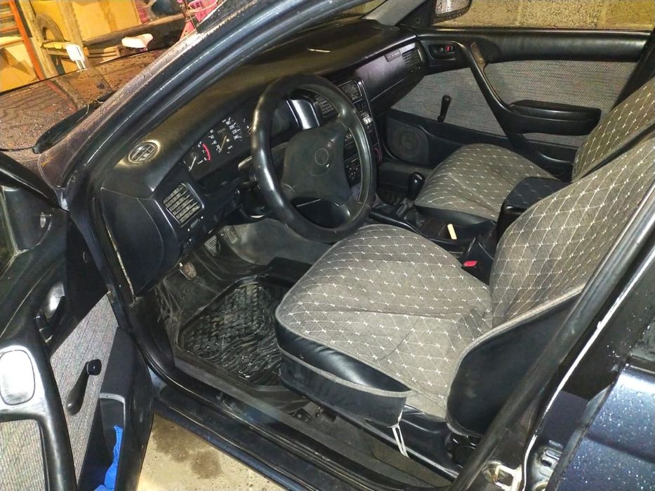 Toyota Carina E 1993