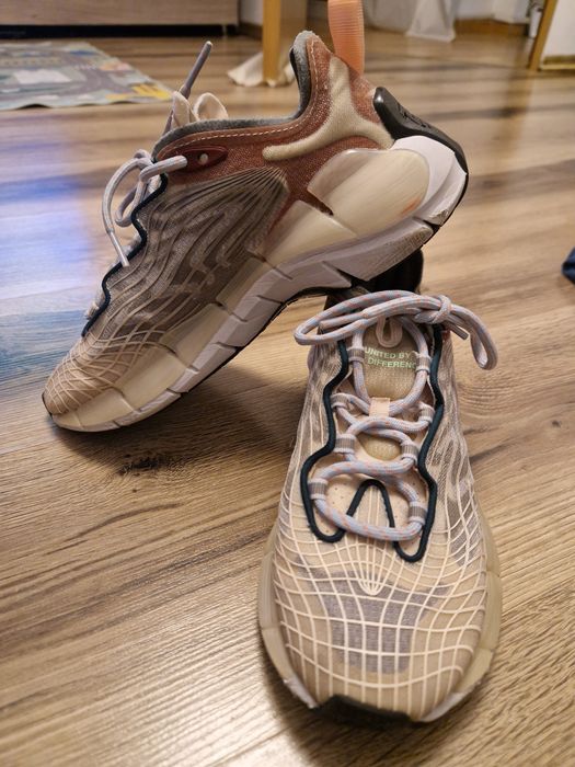 Adidasi Reebok marimea 36