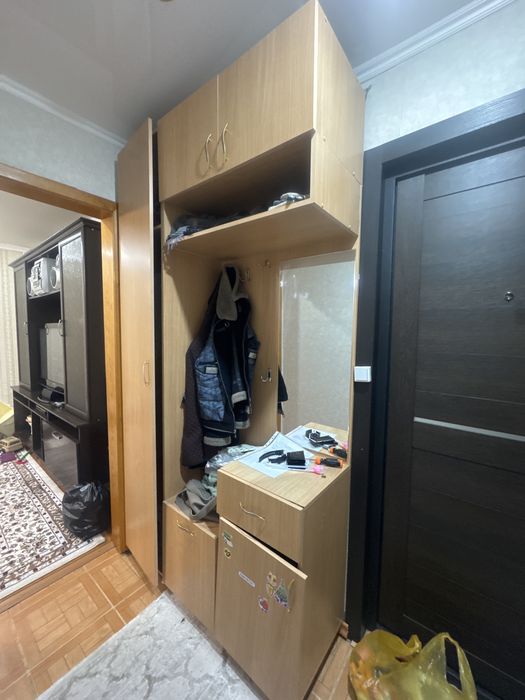 Прихожая шкаф срочно