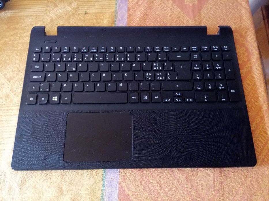 Elemente Acer ES1-531 ES1-512 EX2519