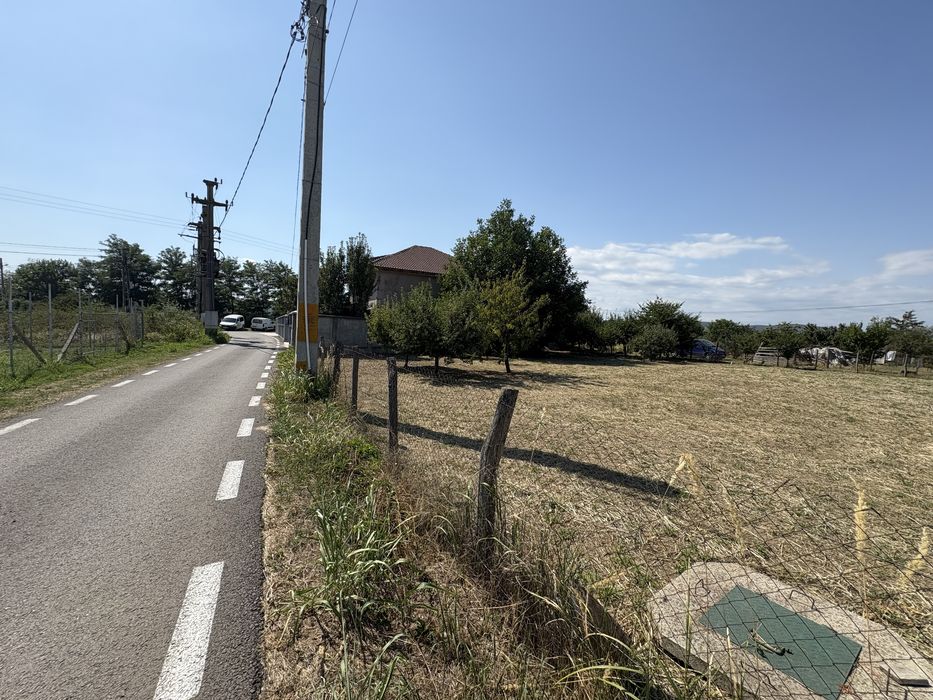 Teren intravilan Vernesti 500mp