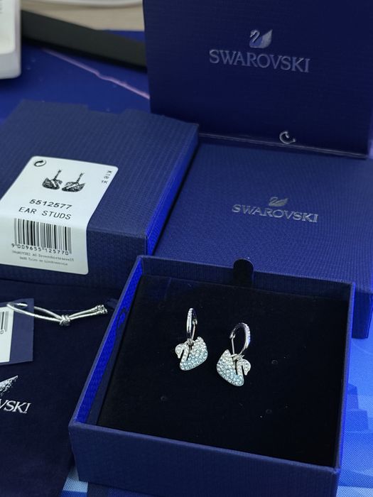 Cercei Swarovski argintii-albastrui