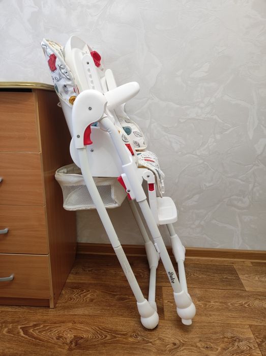 Детский стул для кормления