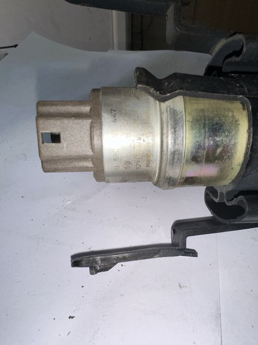 Бензинова помпа волво с60