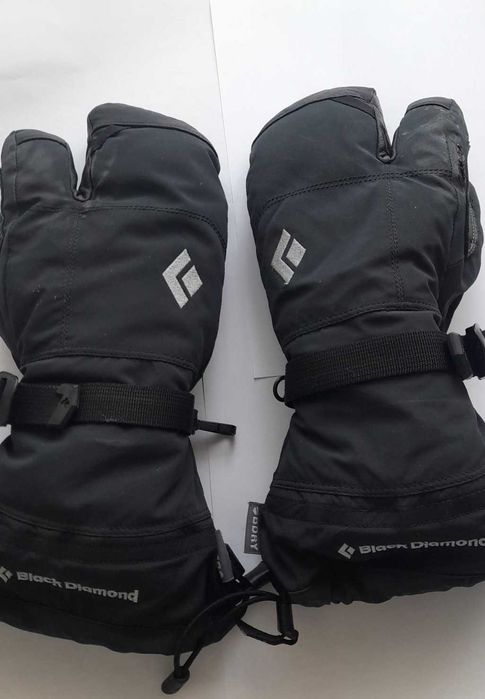 manusi Black Diamond sky