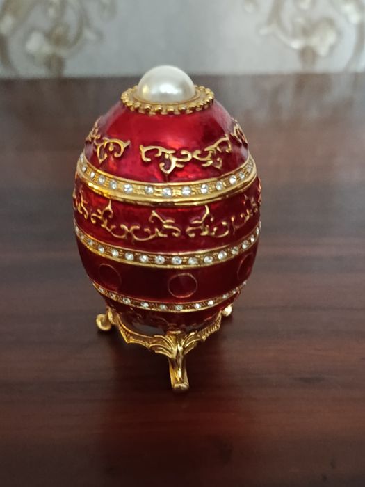 Декоративная шкатулка яйцо Фаберже