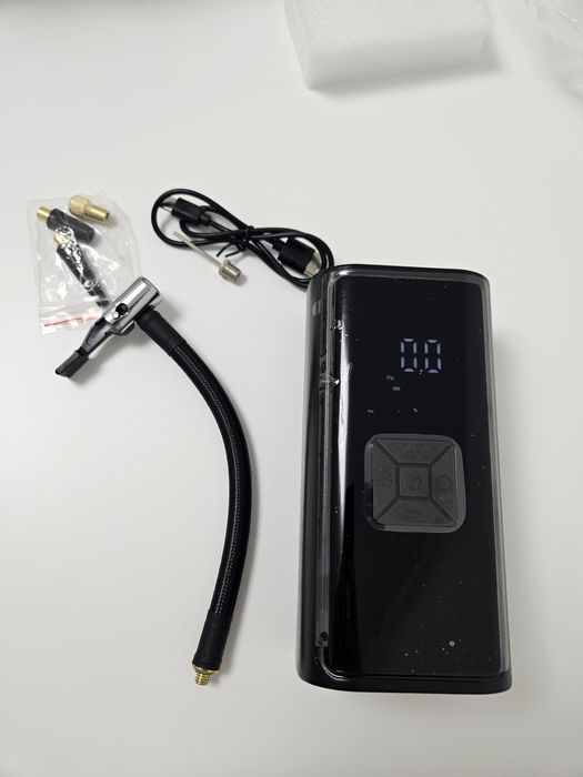 Pompă auto electrică portabilă nouă roata rezervă

Pretu