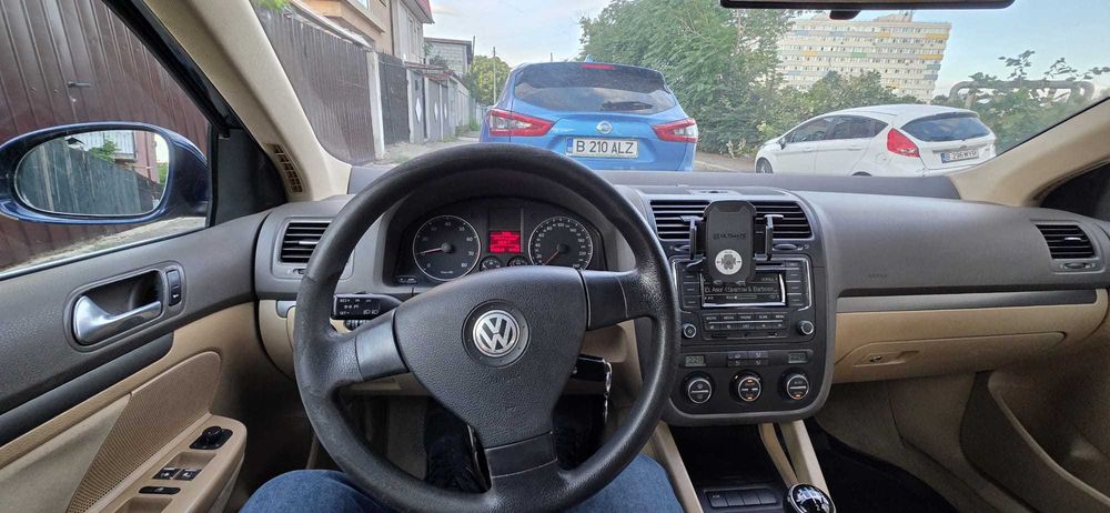 VOLKSWAGEN Jetta 2006 — imagine 3