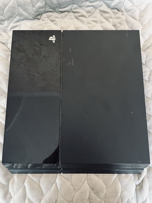 Play station 4 б/у