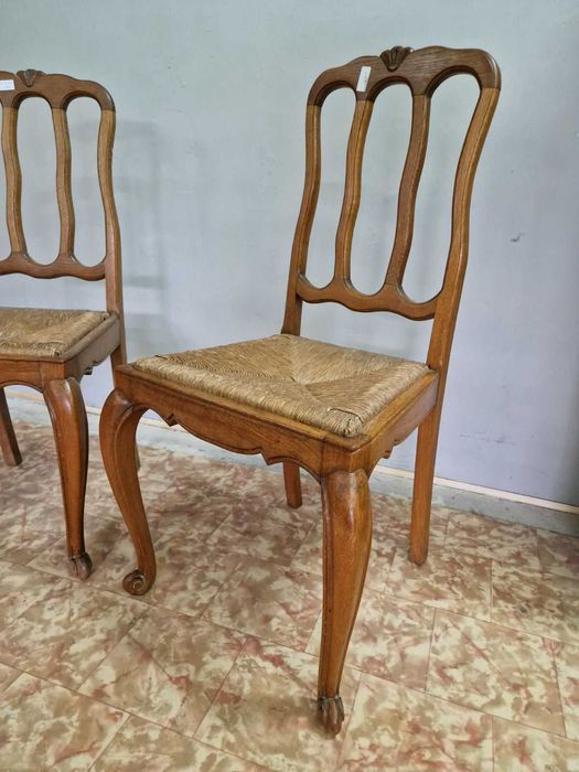 Два броя трапезни столове бял дъб в стил "ЛУИ XV"