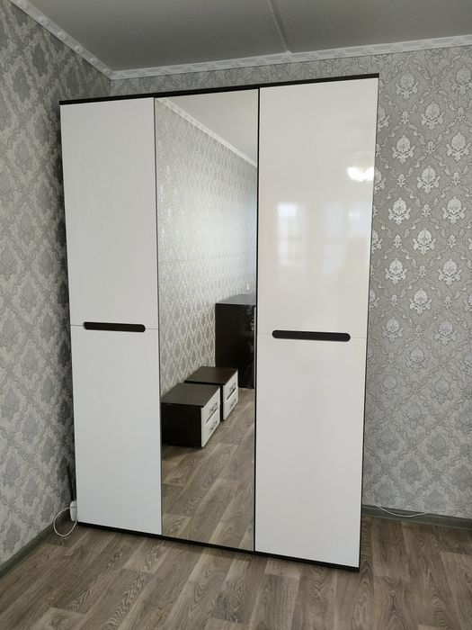 Продам полный спальный гарнитур