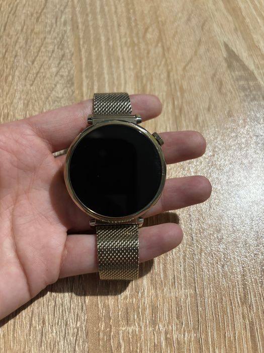 Смарт часовник Huawei GT5