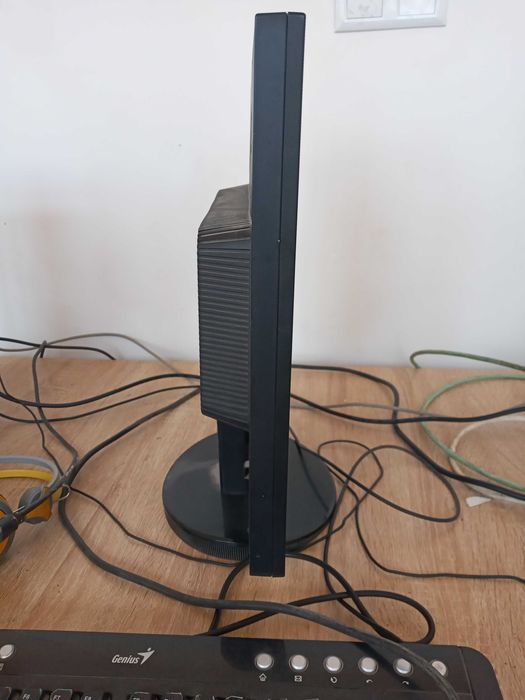 Lg monitor 19 dyumli