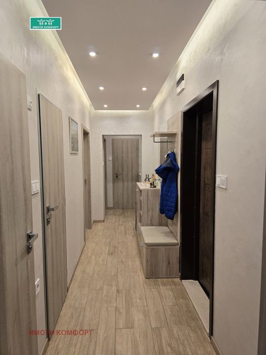 Продава се Тристаен апартамент в Варна, Младост 2 - 70 кв.м за 2558 €/кв.м - Снимка #10