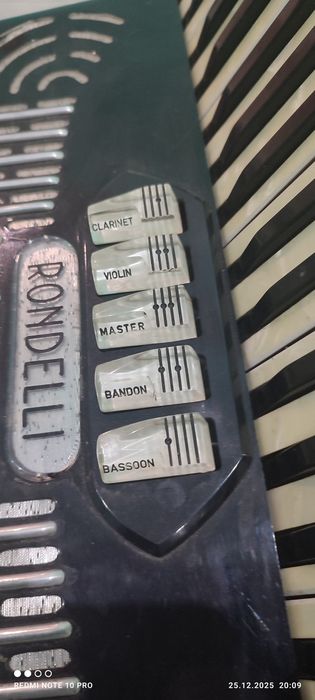 Аккордеон RONDELLI