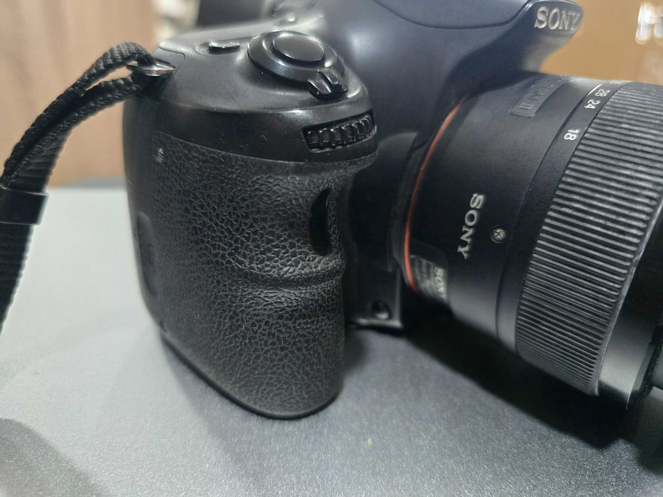 Фотоапарат Sony A58 + обектив Sony DT 18–55mm F3.5–5.6 SAM II