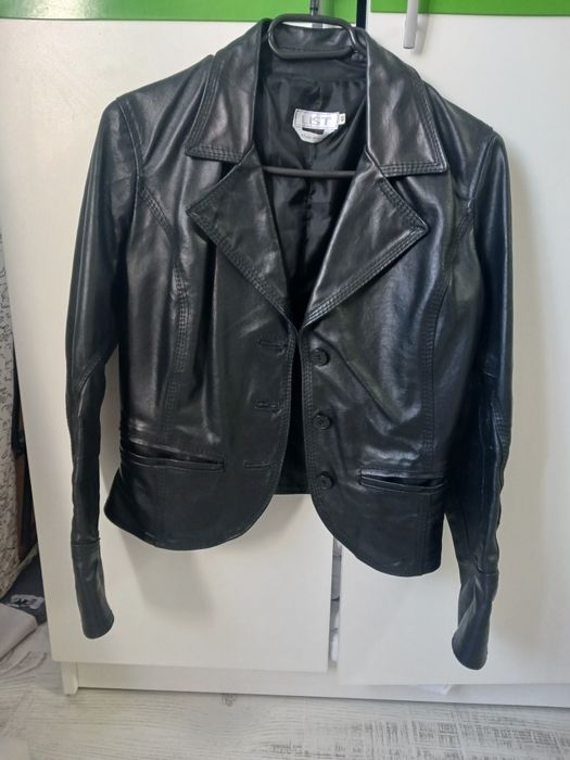 Дамско Кожено сако