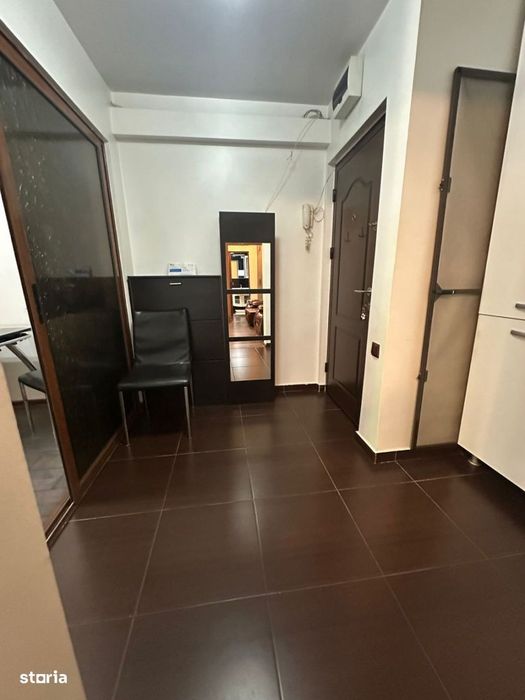 - Apartament 2 camere parter cu acces in curte, Calea Galati.