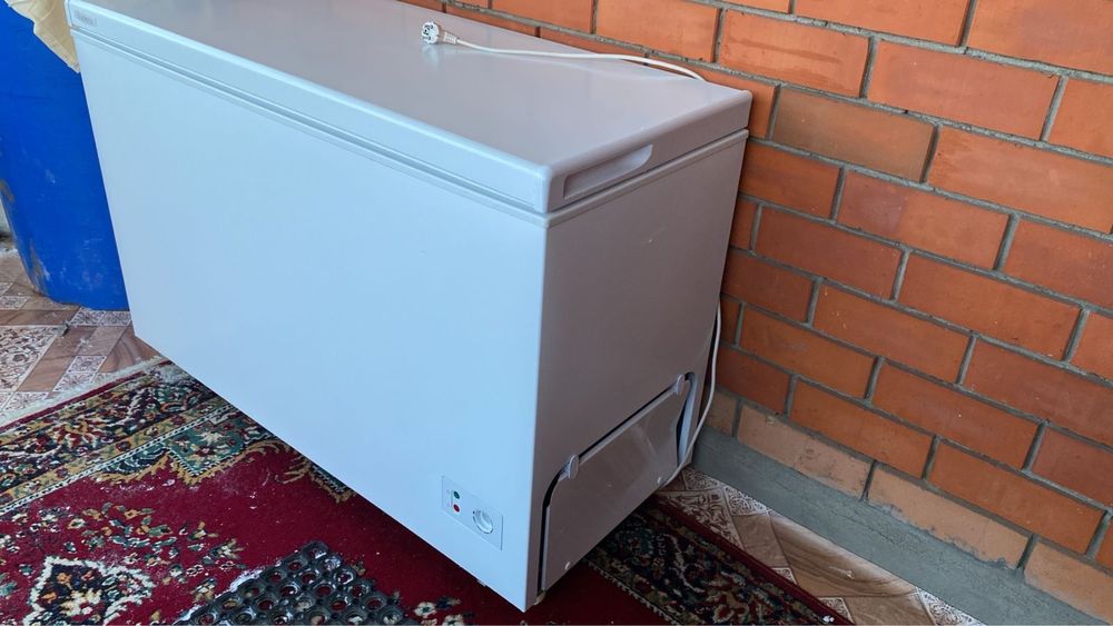 Марозильник на запчасти