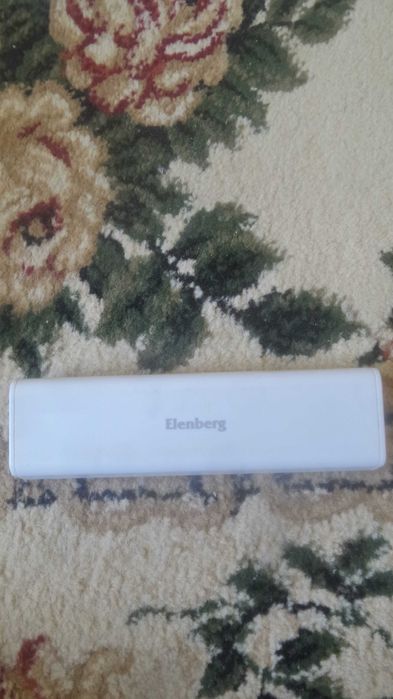 Новый зарядник на  самсунг.