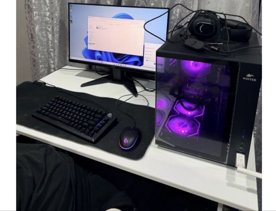 Игровой компьютер и монитор