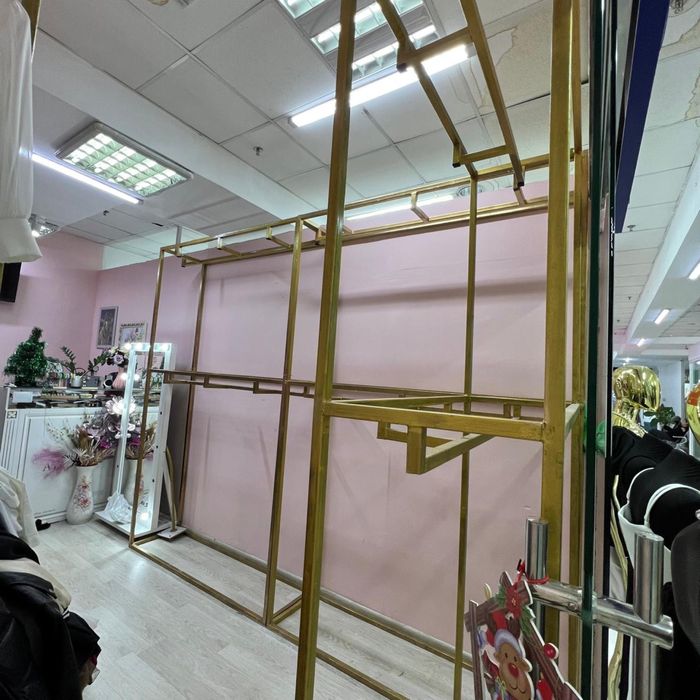 стойка для одежды