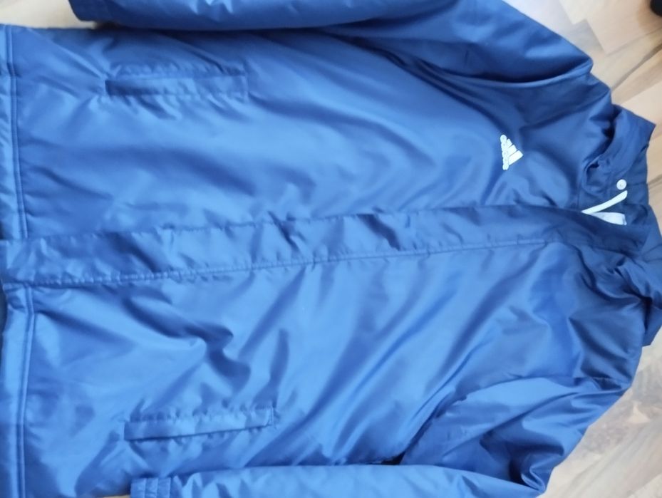 Geaca adidas nouă primăvară, toamnă,164 cm,13-14 ani.