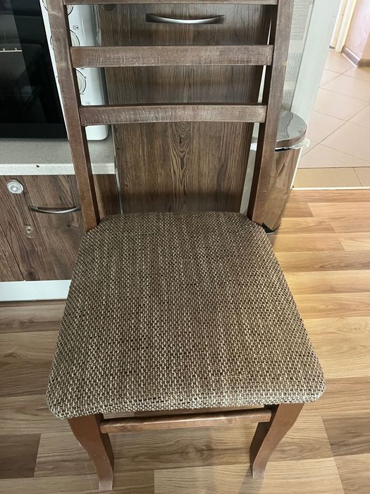 Холна маса с 4 стола