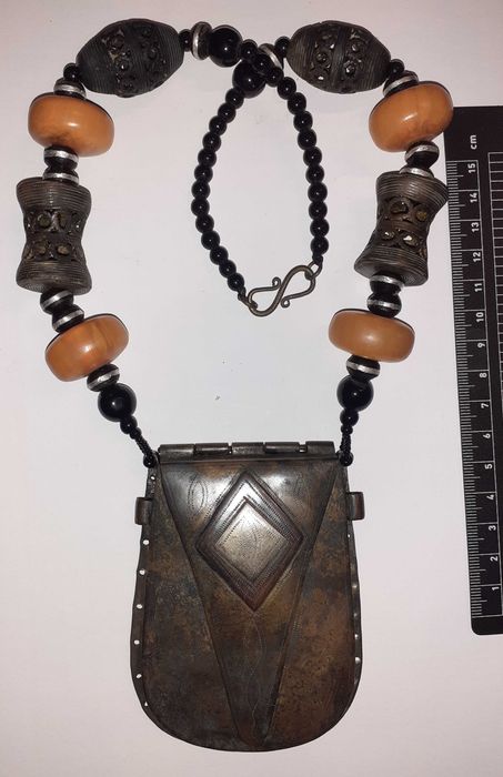 Colier Tribal Tuareg - Amuletă Tcherot, trimetal, Burkina Faso, 400g