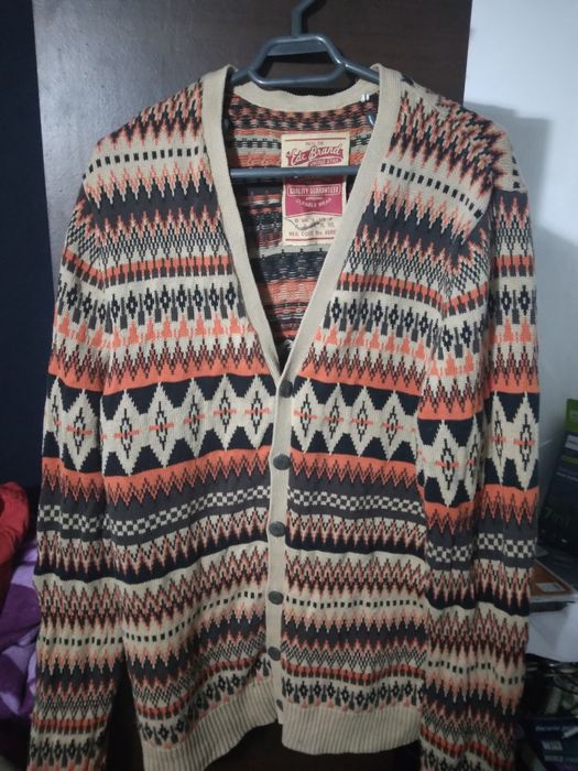 Pulover ieftin  30 de lei