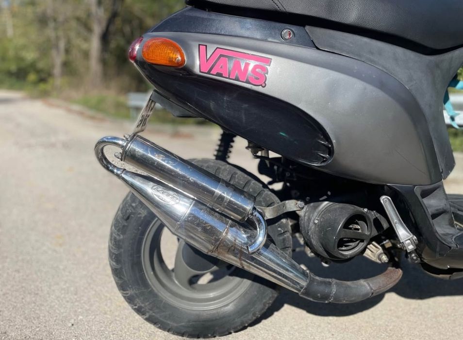 На Части Piaggio Typhoon