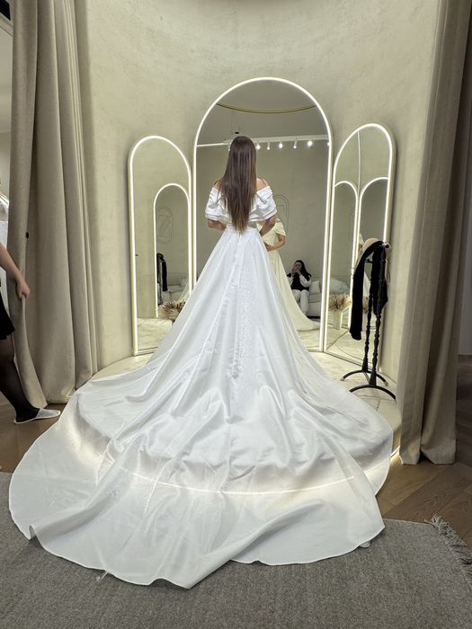 Продаю свадебное платье zlatti