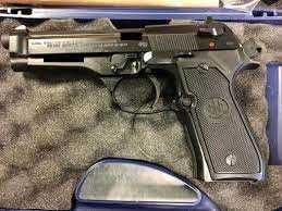 Okazie! Pistol Airsoft Semi-Full Metal Puternic Co2 4j