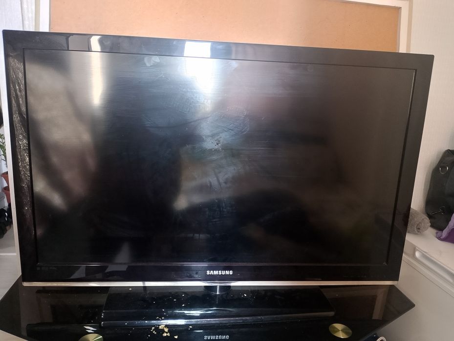Продам телевизор б/у Самсунг