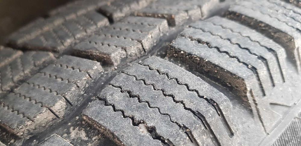 Продавам Nisan X-trail