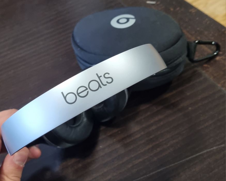 Beats Solo 2 Wireless – перфектно състояние, с калъф