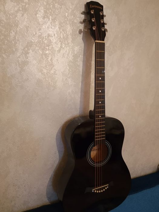 Гитара сатылады бу