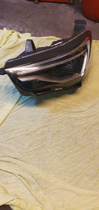 Far stg Opel Crosland X