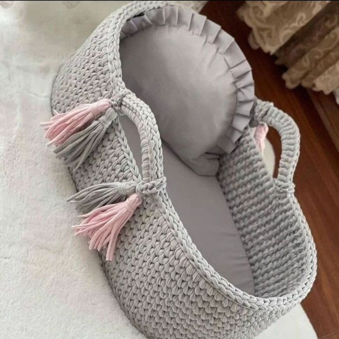 Qo'l mehnati. Sumkalar, belanchak, karzinkalar zakazga to'qib beramiz.