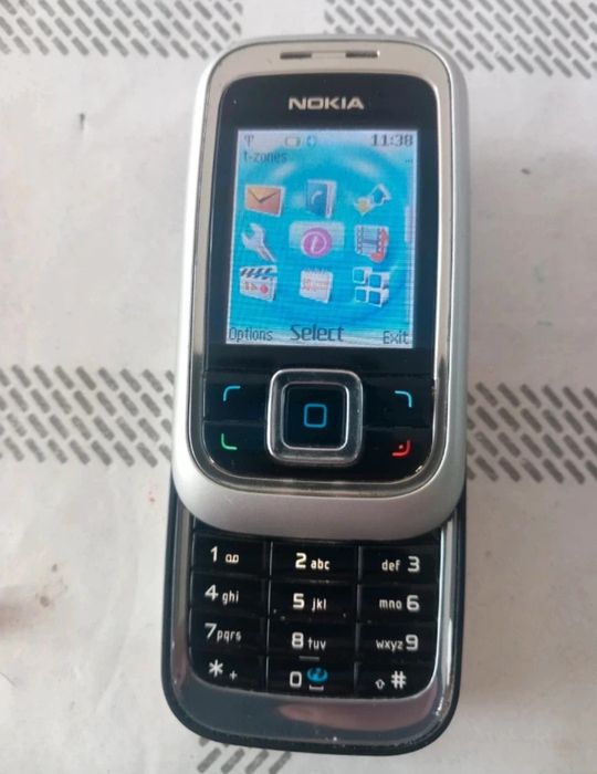Telefon Colectie Nokia 6111 , Liber retea , stare exceptionala , incarcator
