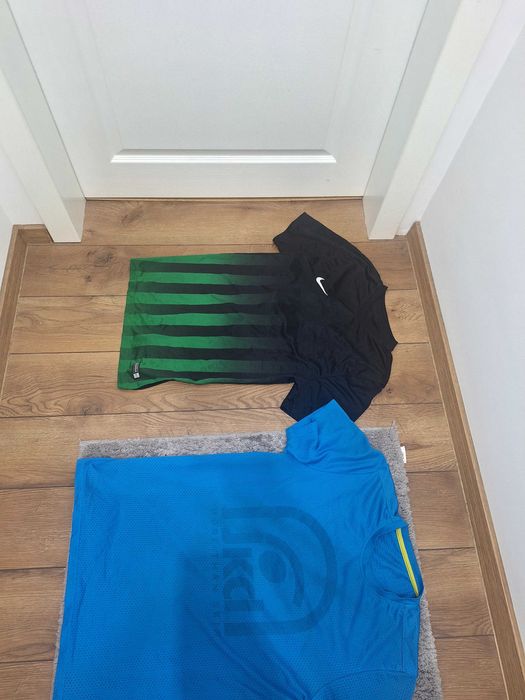 Тениски 11 броя S размер