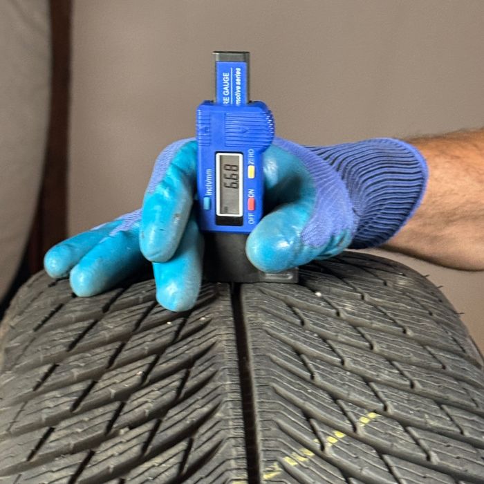 Комплект 4броя Michelin 225/45 R18 DOT4119| Джанти А1774018900 8Jx18H2-N ET48,5| Гуми и джанти