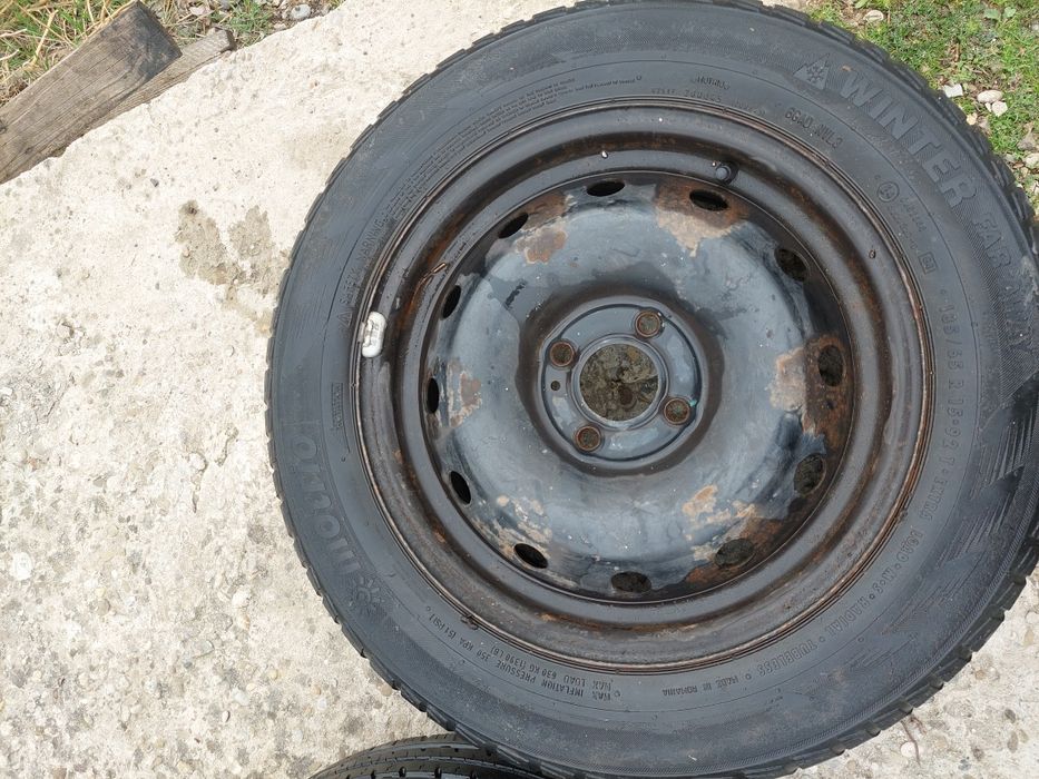 Vând jante cu cauciucuri pentru Logan și alte mașini!