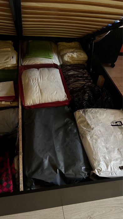 Спалня с мартак 160/190 см.